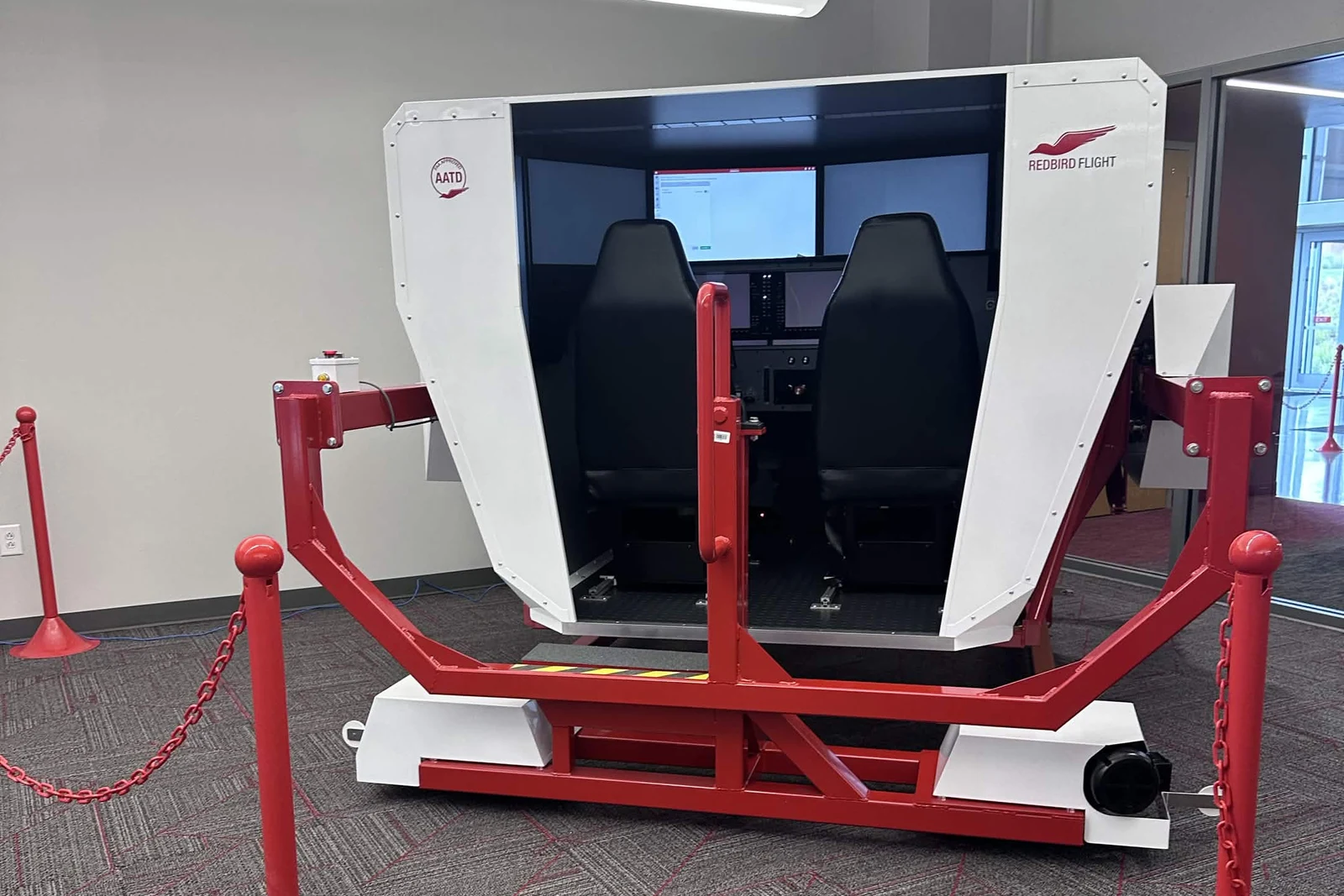 The Redbird full-motion flight simulator and its motion platform